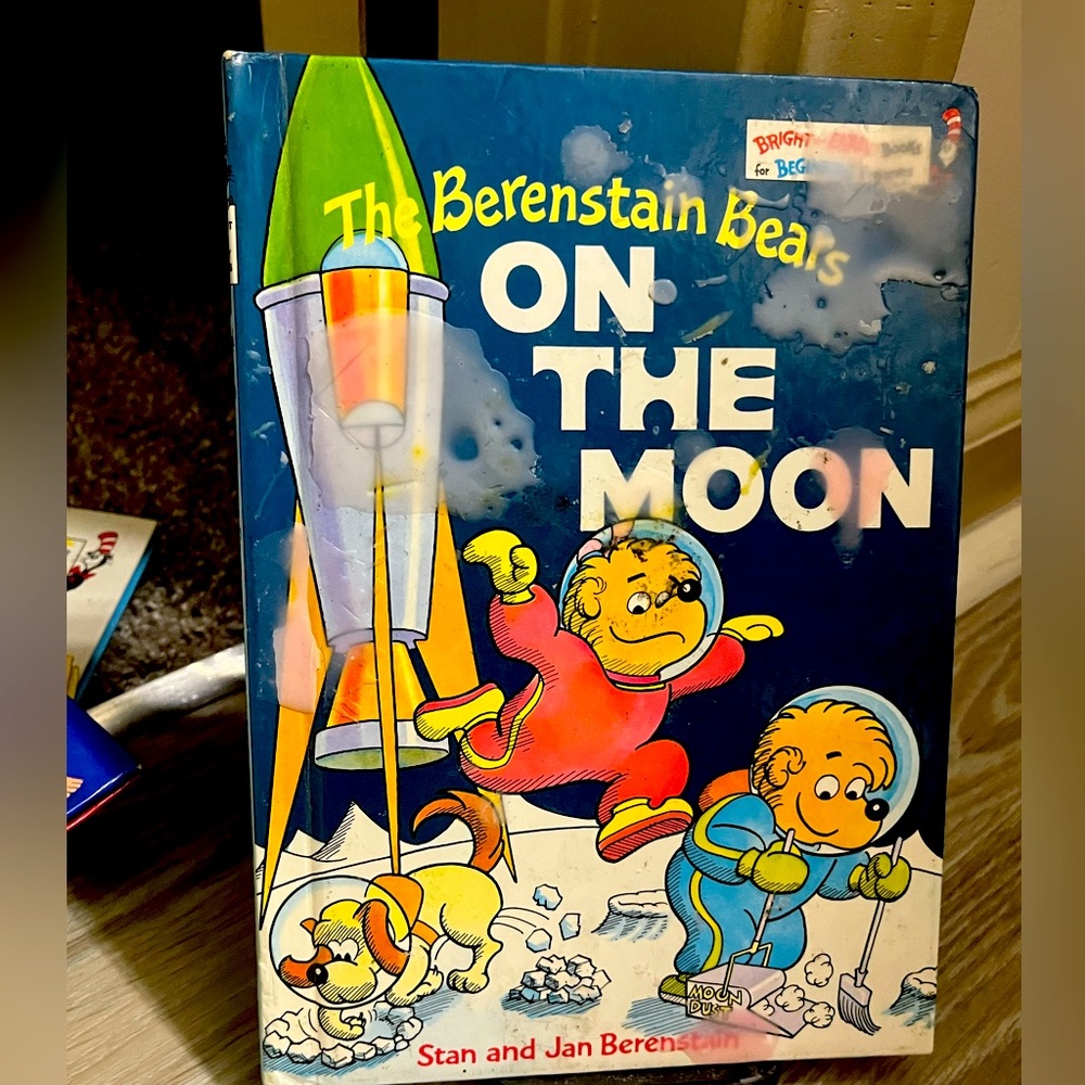 The Bernice and bears on the moon book